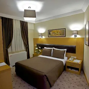 Mirilayon - Old Town Hotel
