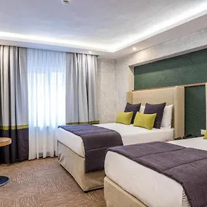 Carlton Old Hotel
